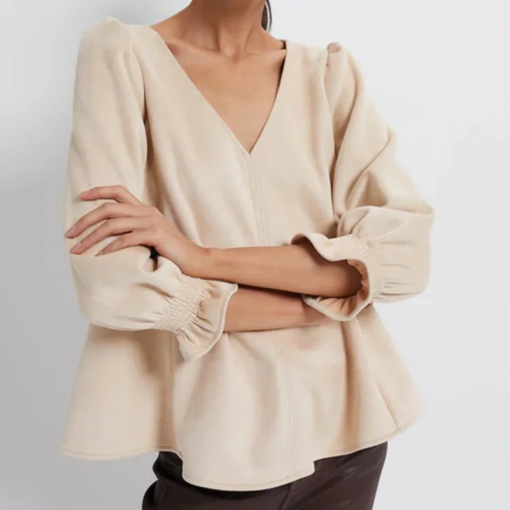 Cream V-Neck Blouse with Ruffled Sleeves - Picture 5 of 5